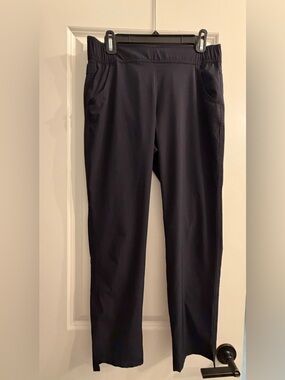Eddie Bauer Black Cropped Ankle Travel Pants